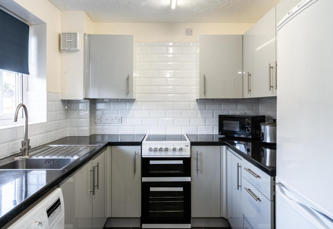 Modern 2 Bed House- Free Parking And Close To The Centre Bristol Luaran gambar