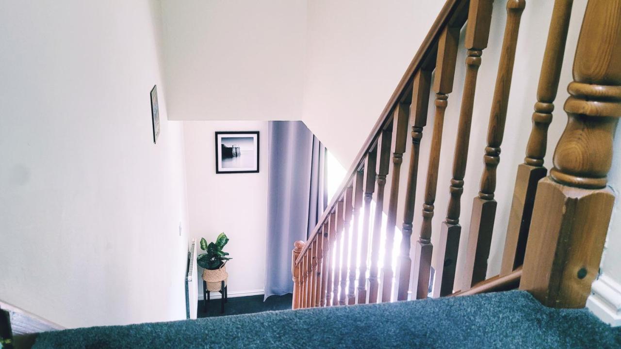 Modern 2 Bed House- Free Parking And Close To The Centre Bristol Luaran gambar